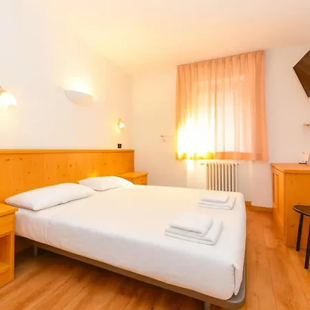 Hotel Bleis Ponte Di Legno