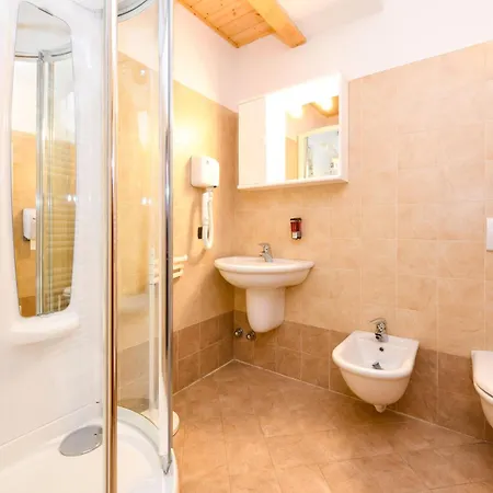 Hotell Bleis Ponte Di Legno