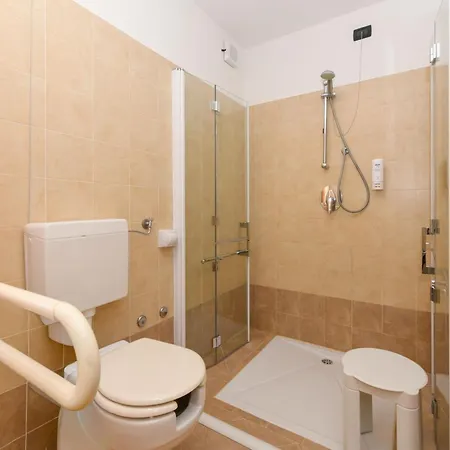 Bleis Hotel 3*