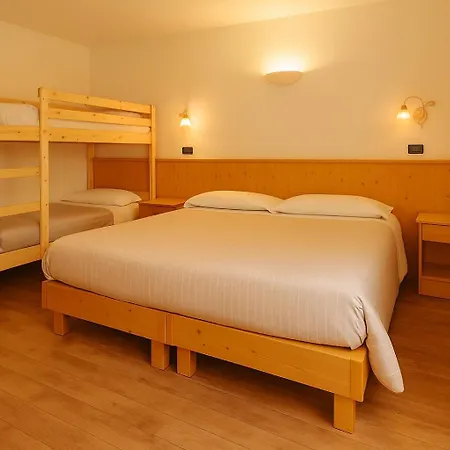 Hotel Bleis Ponte Di Legno