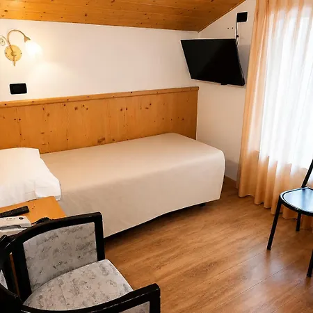 Bleis Hotel Ponte Di Legno