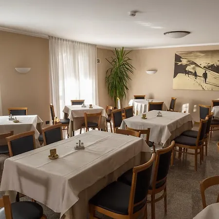 Bleis Hotel 3*